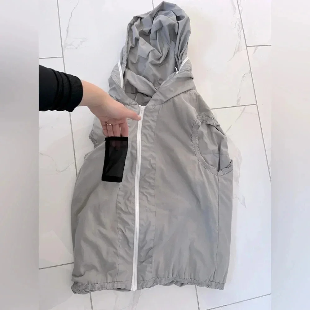 Bench/ Light grey vest/ Hidden zippered hood/ Size US X/L - Picture 9 of 16